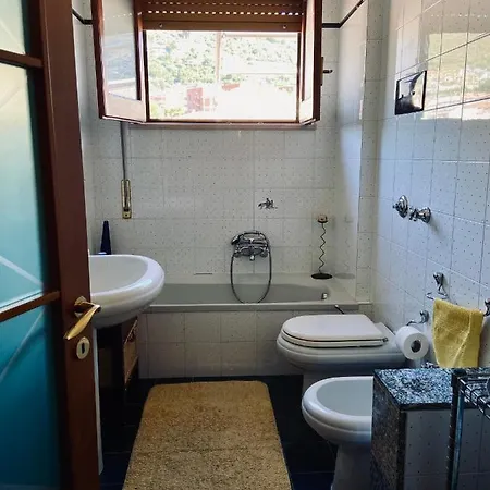 Casa Di Frank: A Due Passi Dal Mare Apartment *